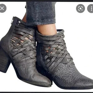 Free People Women's Ankle Boot Carrera Caged Leather Booties